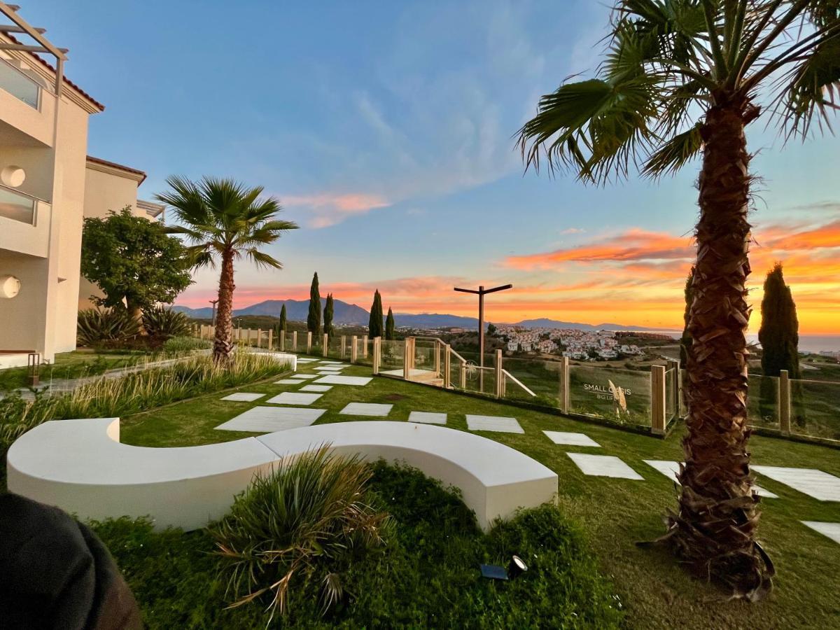 Blue Sunrise Penthouse - *